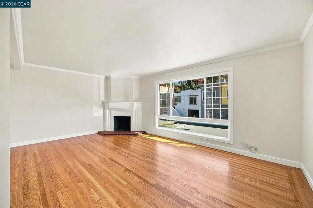 124 Frankfort St Daly City, CA 94014