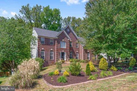 795 WINTERBERRY DRIVE