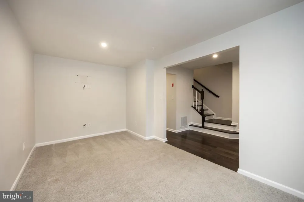 602 HOLYWELL DRIVE Malvern, PA 19355