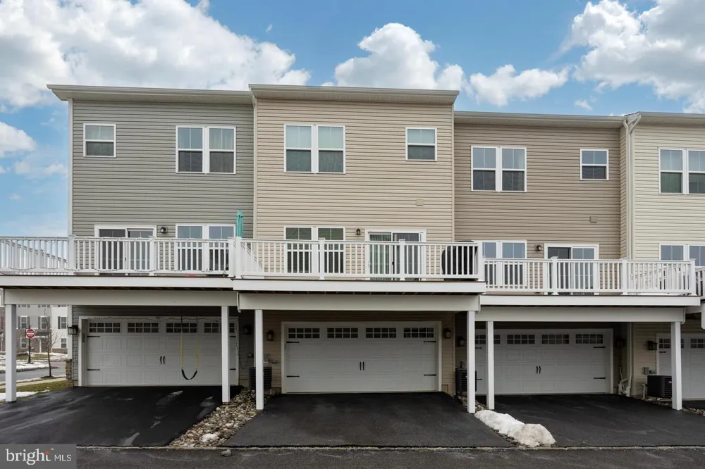 602 HOLYWELL DRIVE Malvern, PA 19355