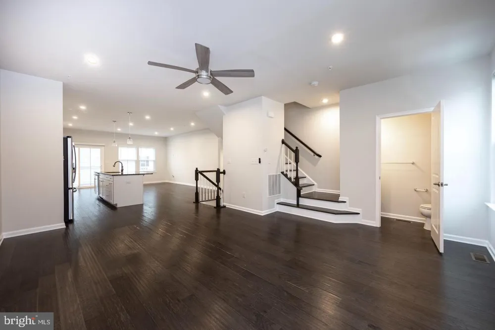 602 HOLYWELL DRIVE Malvern, PA 19355