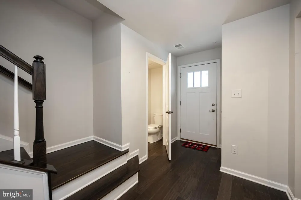 602 HOLYWELL DRIVE Malvern, PA 19355