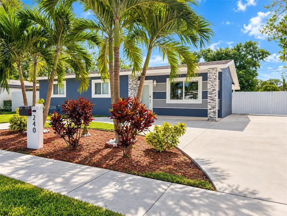 240 68th Ave Hollywood, FL 33024