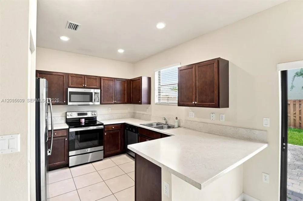 3787 SE 2nd St #0 Homestead, FL 33033