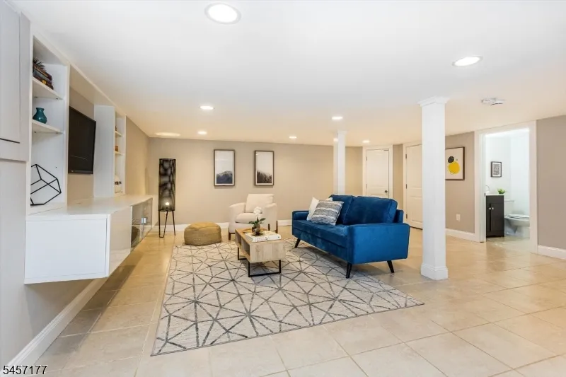 8 Berkeley Rd Maplewood, NJ 07040