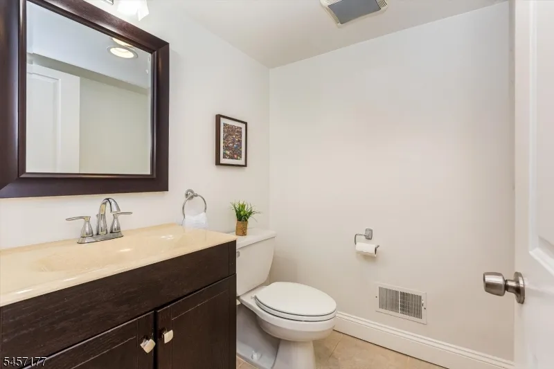 8 Berkeley Rd Maplewood, NJ 07040