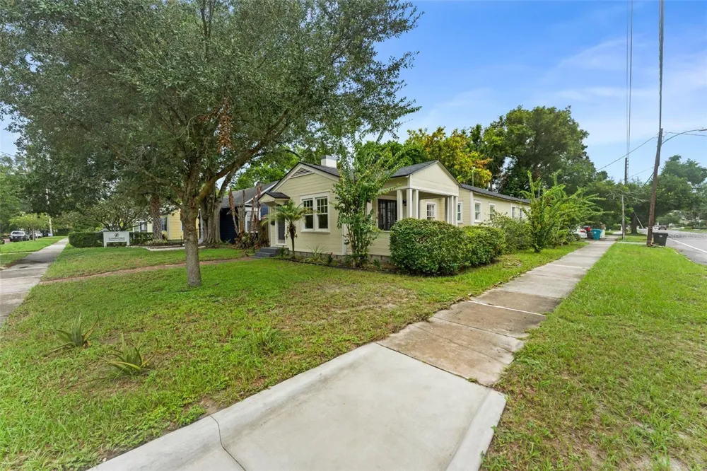1527 MOUNT VERNON STREET Orlando, FL 32803