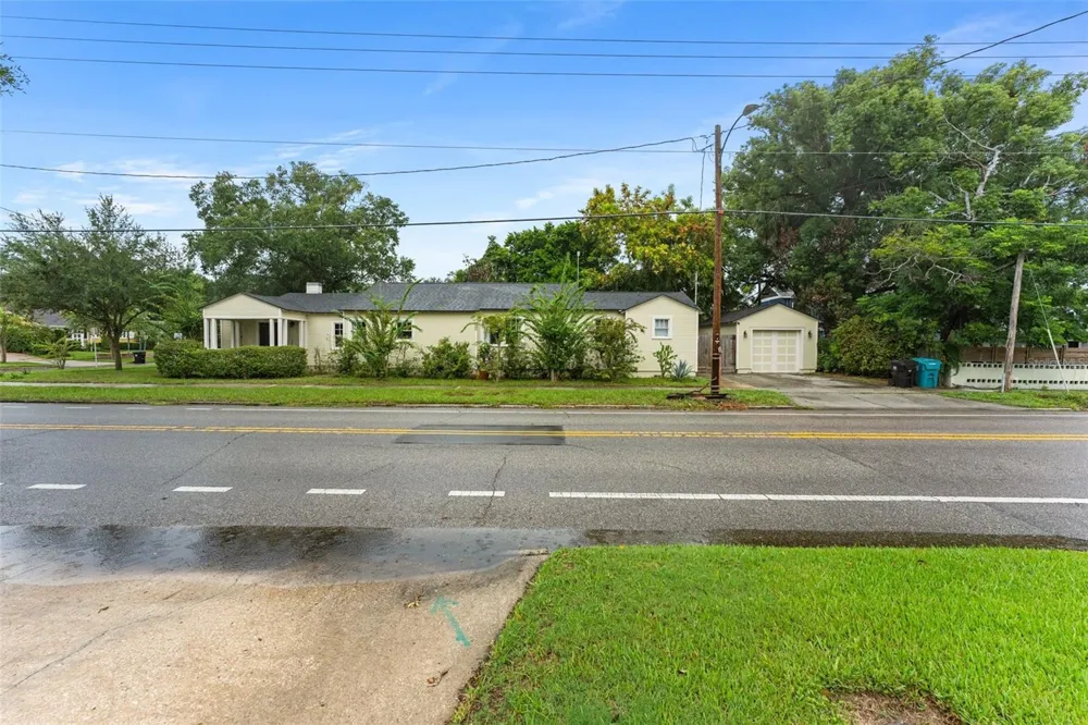 1527 MOUNT VERNON STREET Orlando, FL 32803