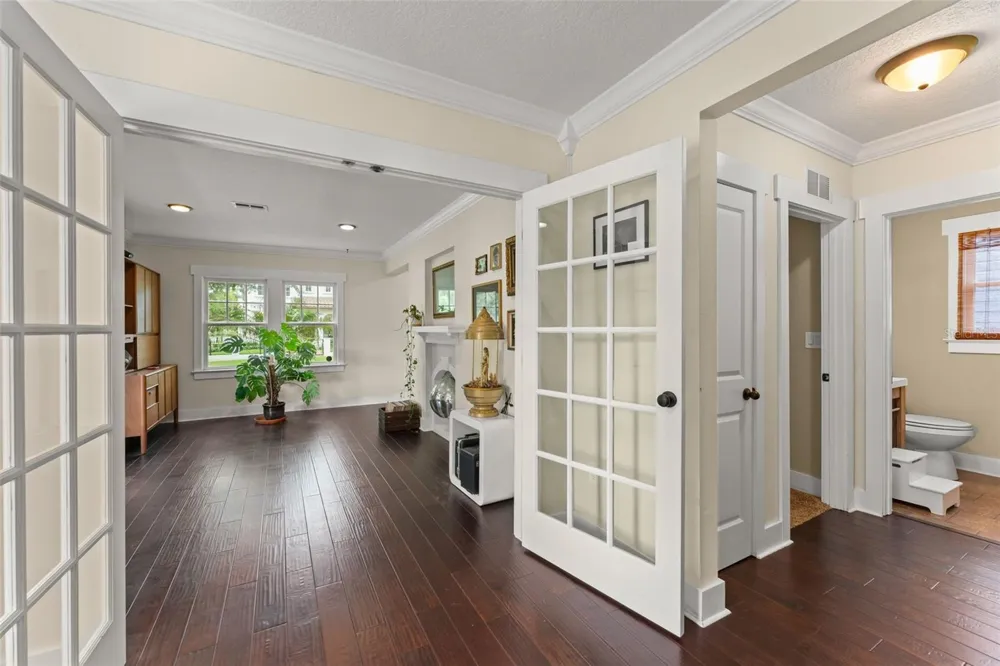 1527 MOUNT VERNON STREET Orlando, FL 32803