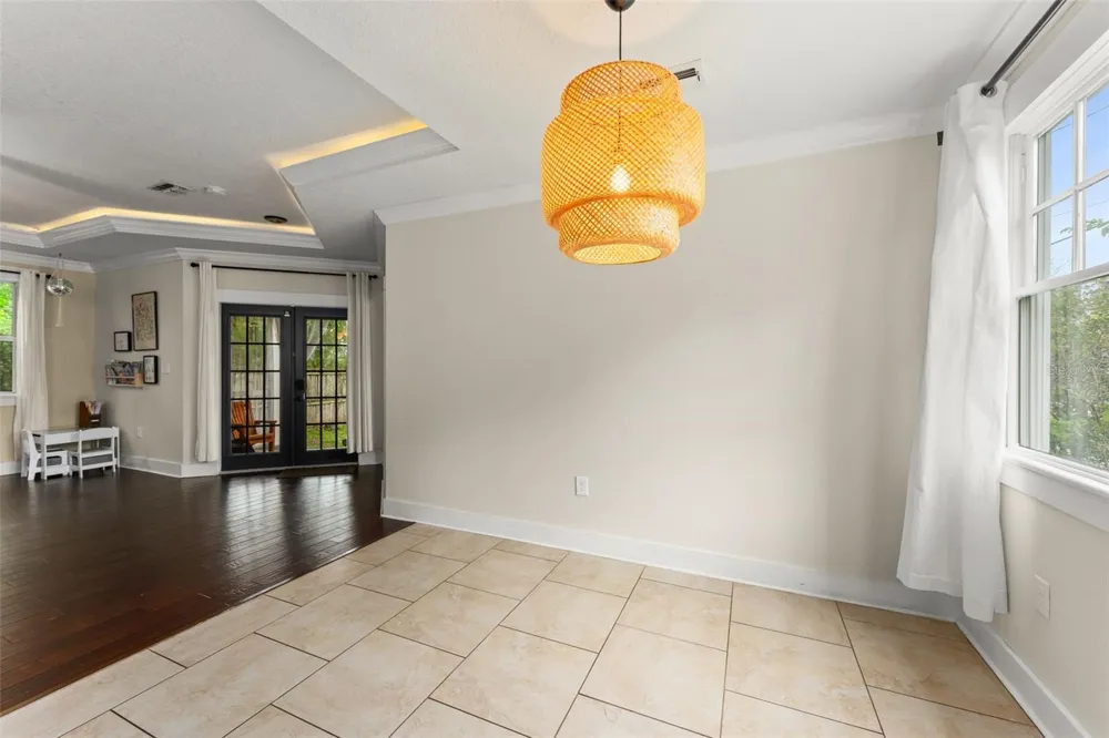 1527 MOUNT VERNON STREET Orlando, FL 32803