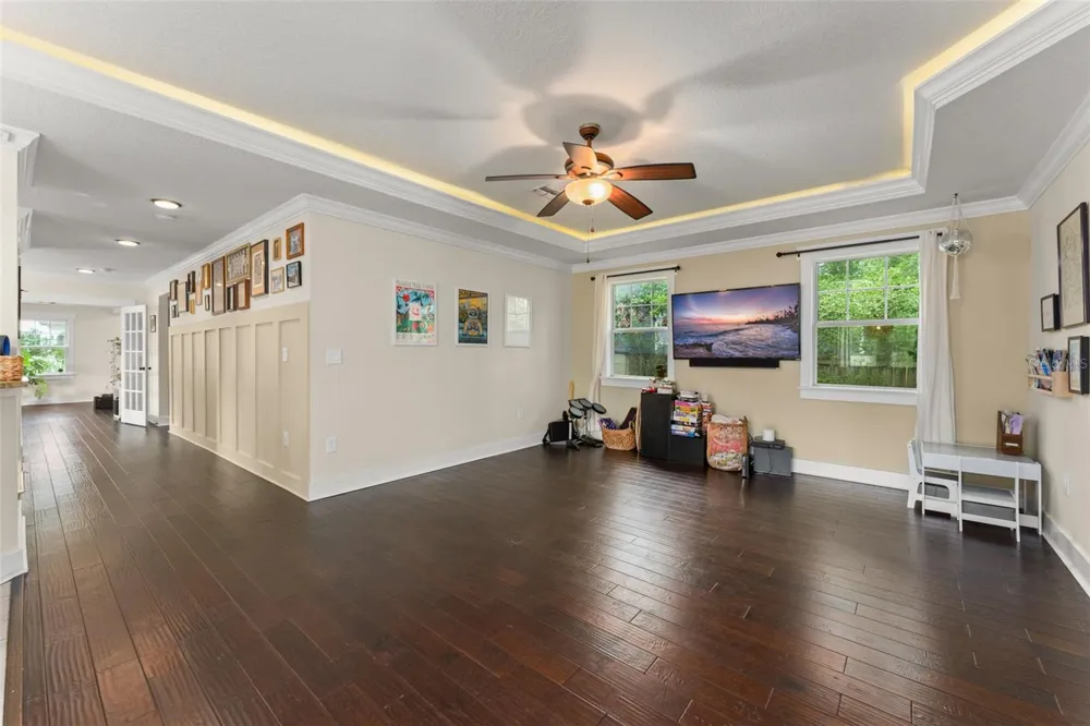 1527 MOUNT VERNON STREET Orlando, FL 32803