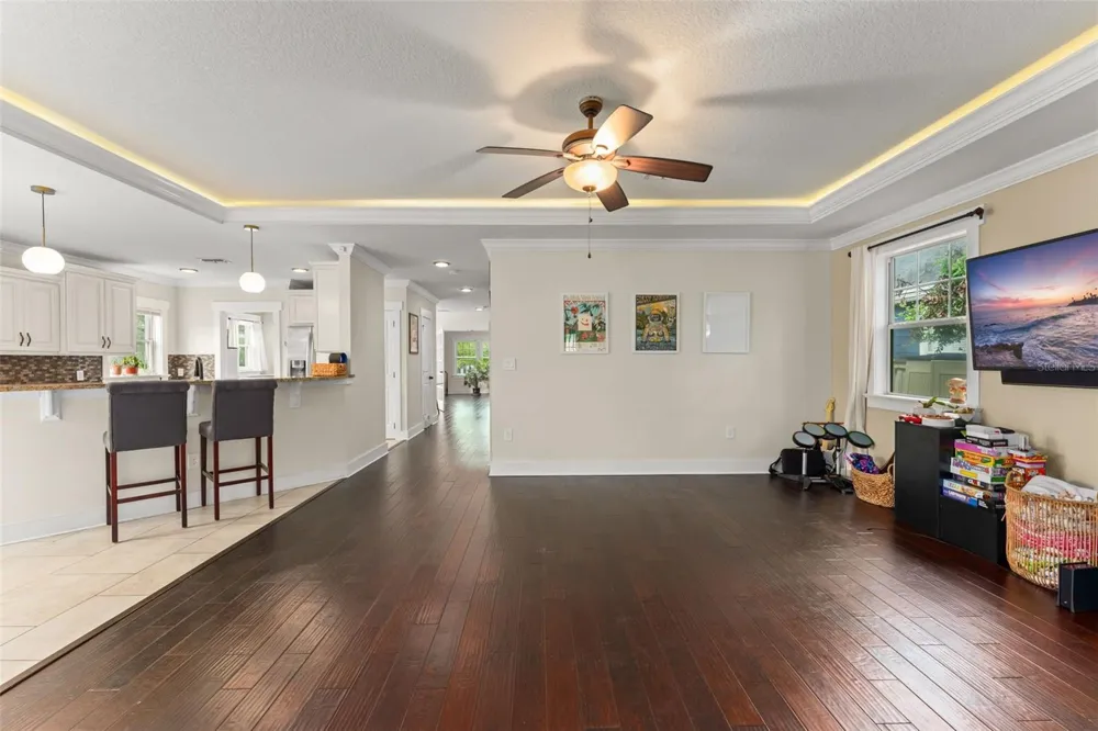 1527 MOUNT VERNON STREET Orlando, FL 32803