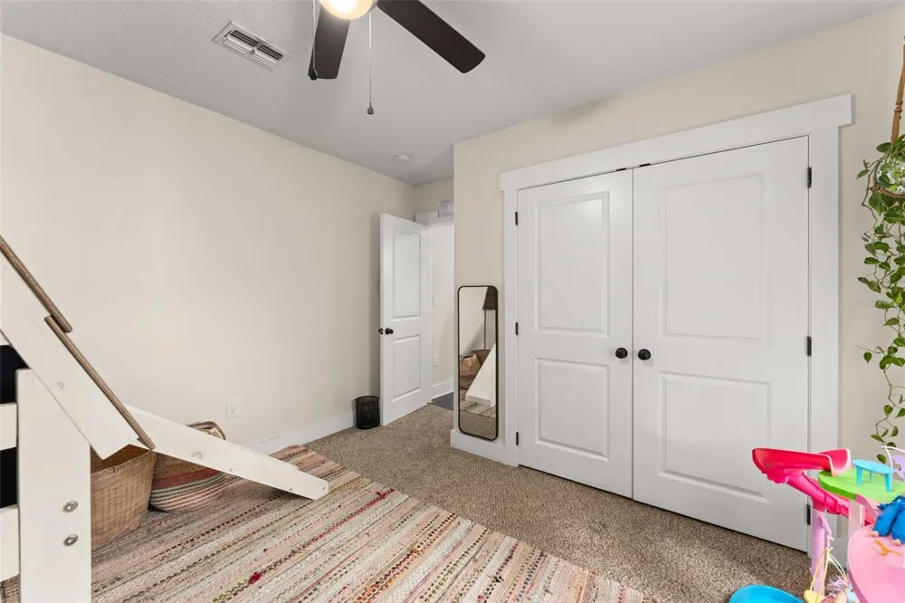 1527 MOUNT VERNON STREET Orlando, FL 32803