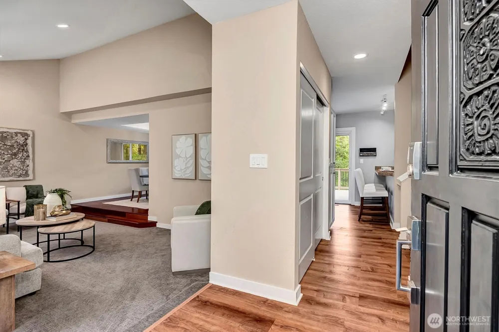 15724 168th Avenue NE Woodinville, WA 98072