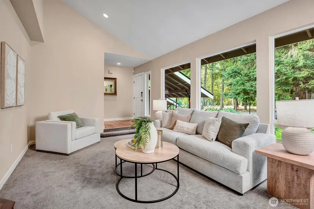 15724 168th Avenue NE Woodinville, WA 98072