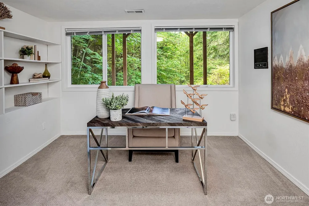 15724 168th Avenue NE Woodinville, WA 98072
