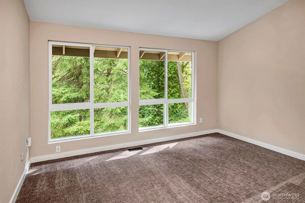 15724 168th Avenue NE Woodinville, WA 98072