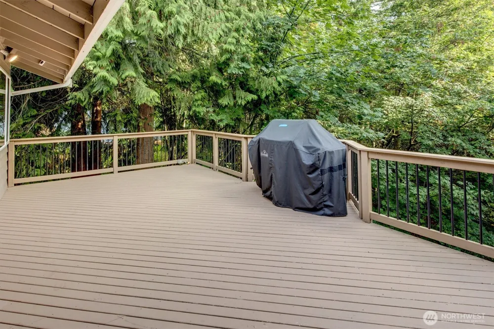 15724 168th Avenue NE Woodinville, WA 98072