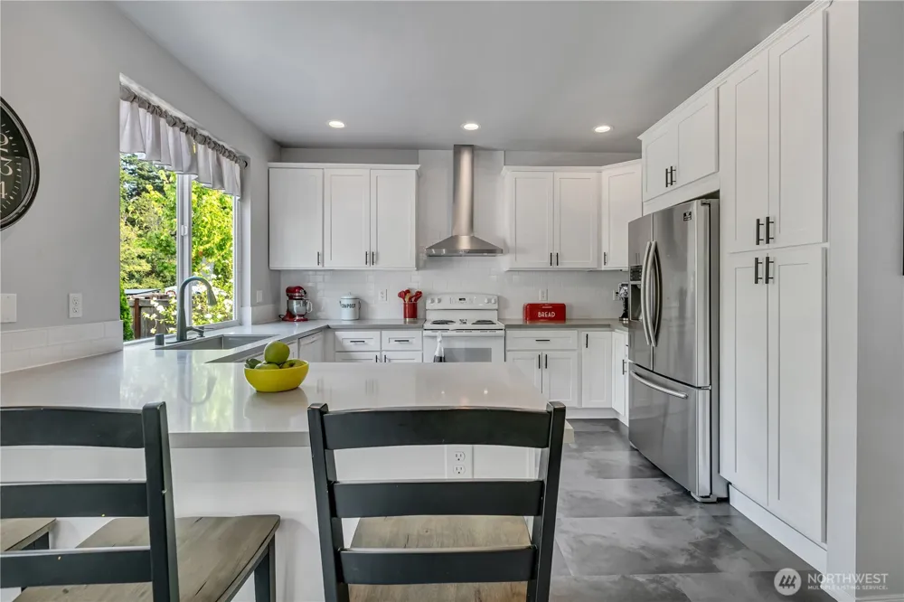2035 62nd Loop SE Auburn, WA 98092