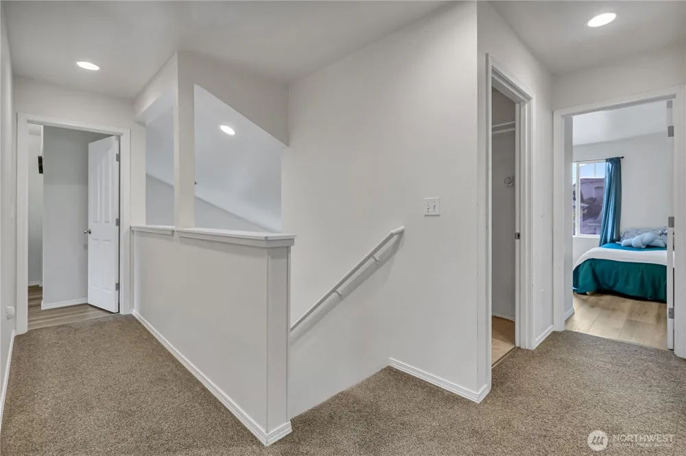2035 62nd Loop SE Auburn, WA 98092