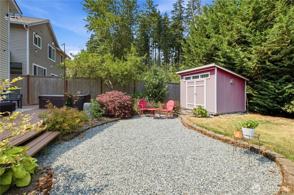 2035 62nd Loop SE Auburn, WA 98092
