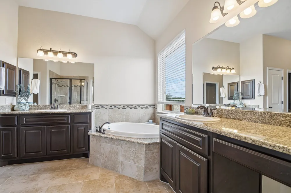 285 Chisholm Trail Bastrop, TX 78602