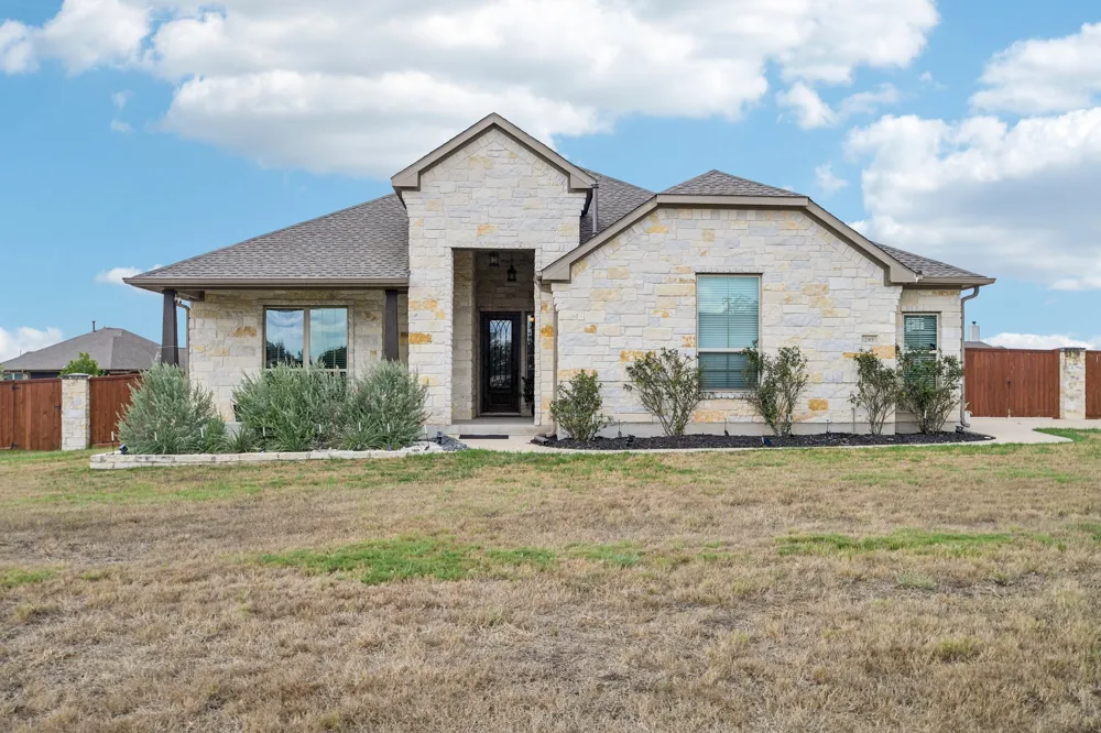 285 Chisholm Trail Bastrop, TX 78602