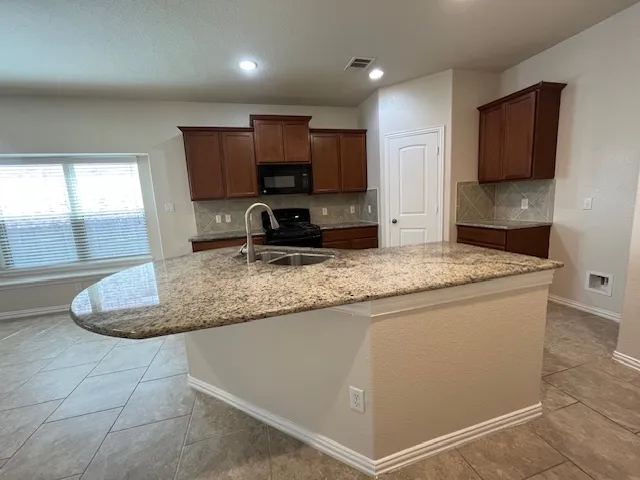 516 Rancho Verde Drive Leander, TX 78641