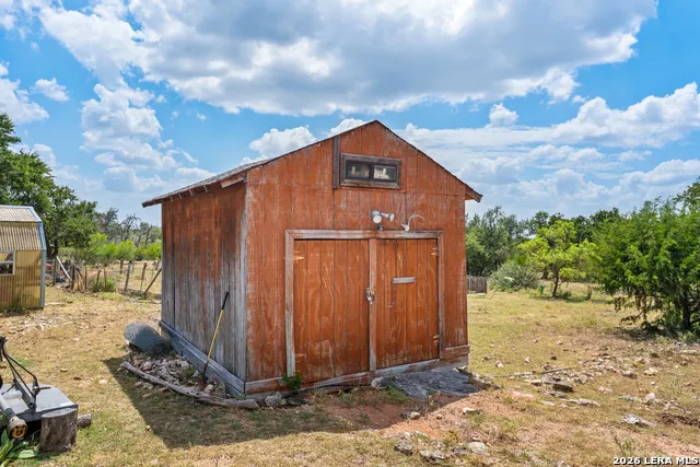 500 Reverse R Fredericksburg, TX 78631