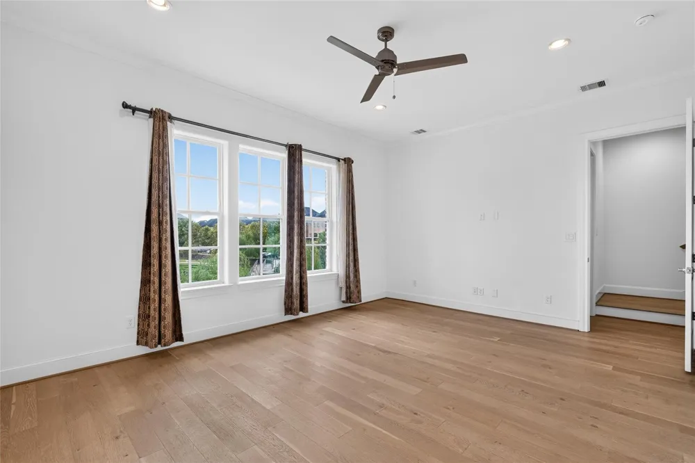 2713 Kinsley Oaks Drive Houston, TX 77007