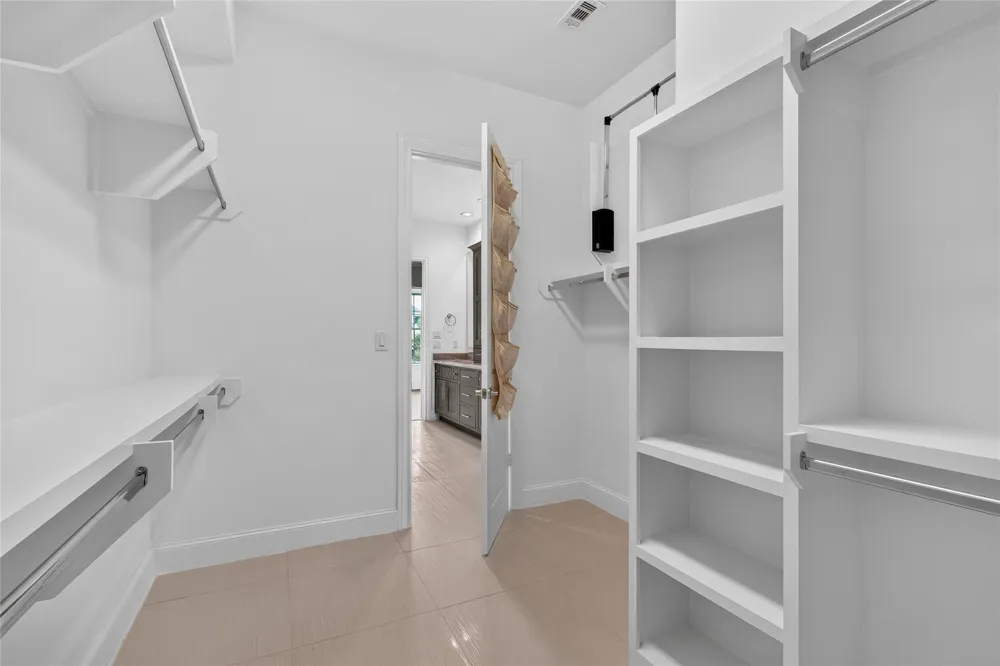2713 Kinsley Oaks Drive Houston, TX 77007