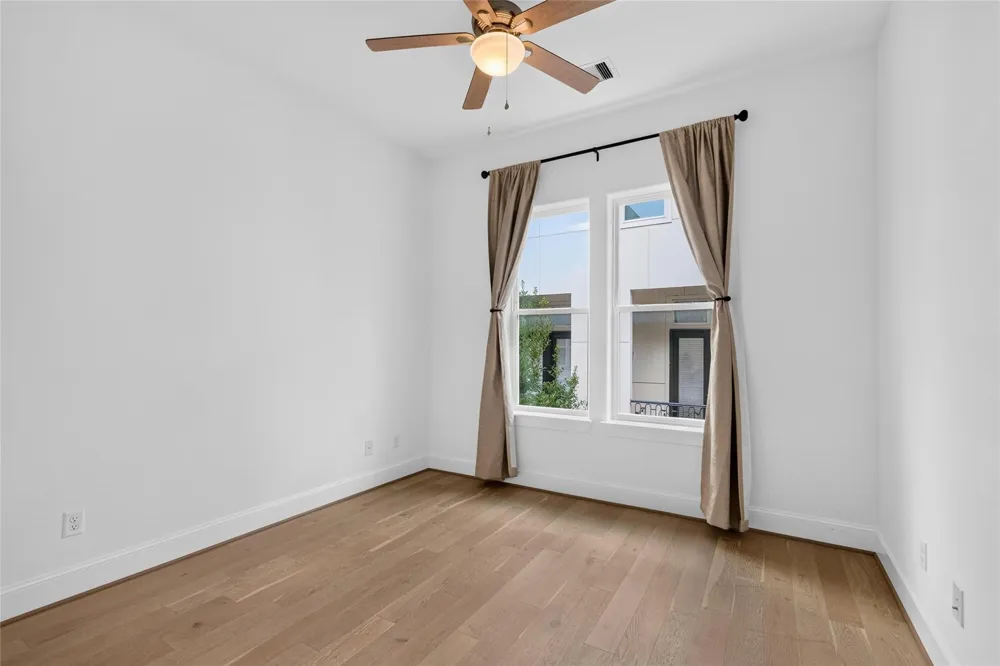 2713 Kinsley Oaks Drive Houston, TX 77007