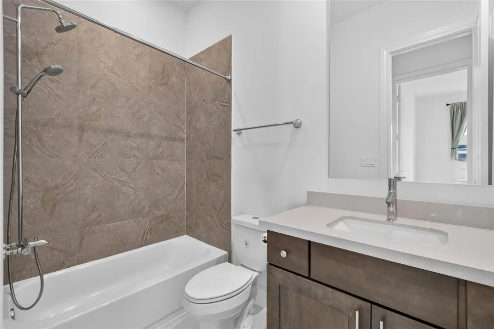 2713 Kinsley Oaks Drive Houston, TX 77007