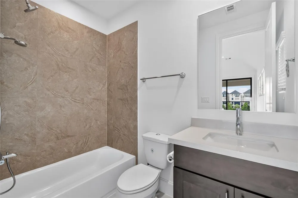 2713 Kinsley Oaks Drive Houston, TX 77007