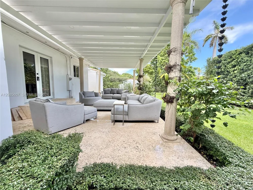 2001 Coral Gate Dr Miami, FL 33145
