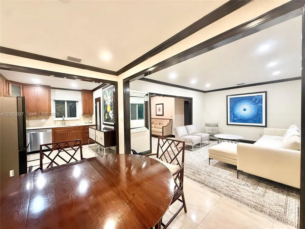2001 Coral Gate Dr Miami, FL 33145