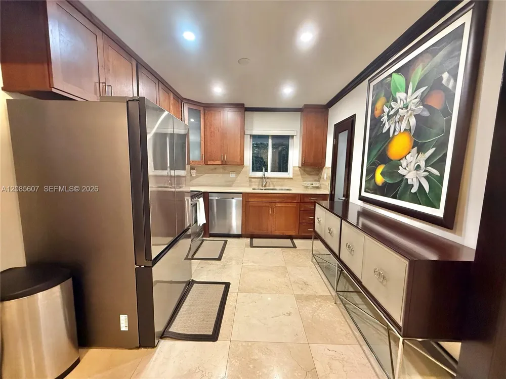 2001 Coral Gate Dr Miami, FL 33145