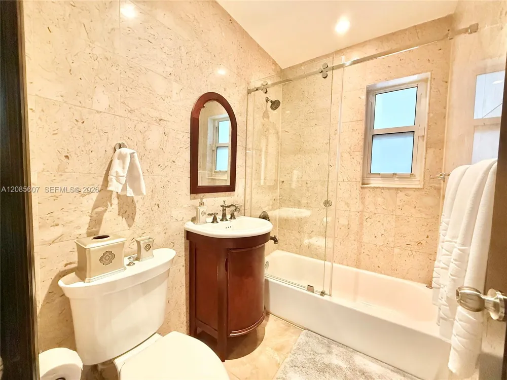 2001 Coral Gate Dr Miami, FL 33145