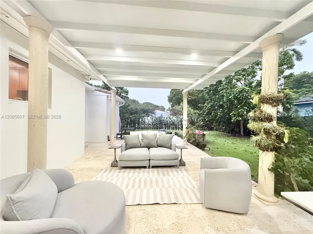 2001 Coral Gate Dr Miami, FL 33145