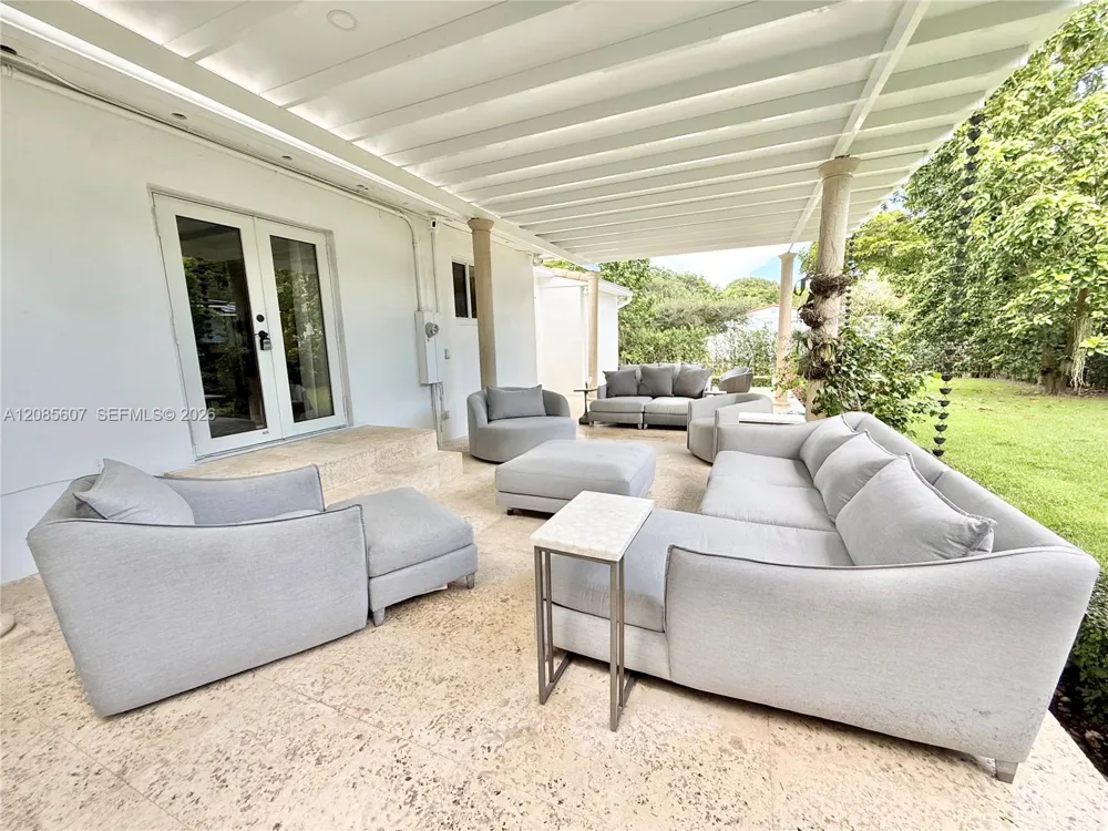 2001 Coral Gate Dr Miami, FL 33145
