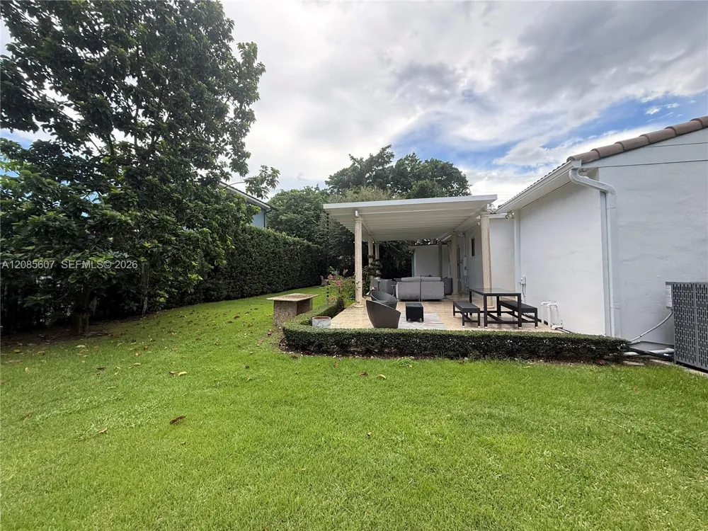 2001 Coral Gate Dr Miami, FL 33145