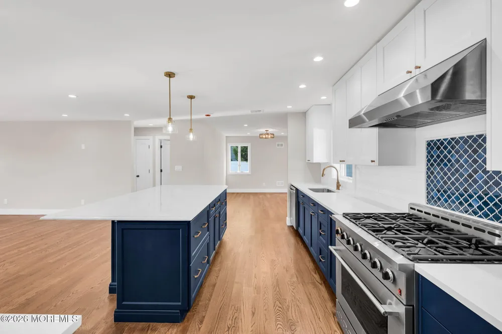 31 Hosford Avenue Leonardo, NJ 07737