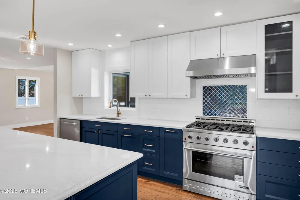 31 Hosford Avenue Leonardo, NJ 07737