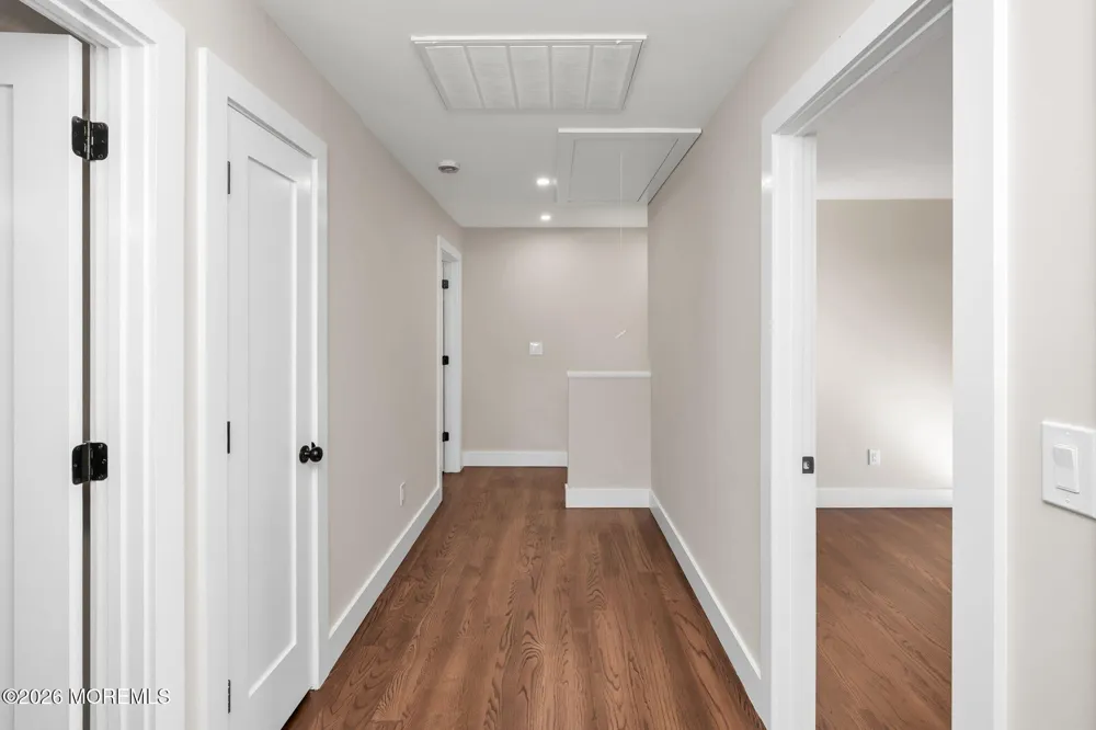 31 Hosford Avenue Leonardo, NJ 07737