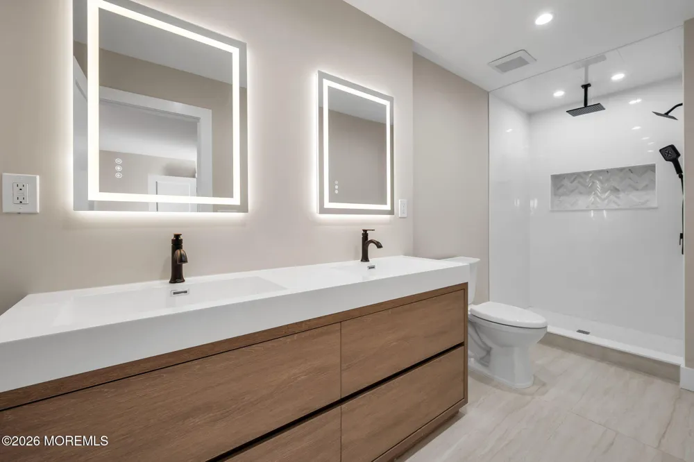 31 Hosford Avenue Leonardo, NJ 07737