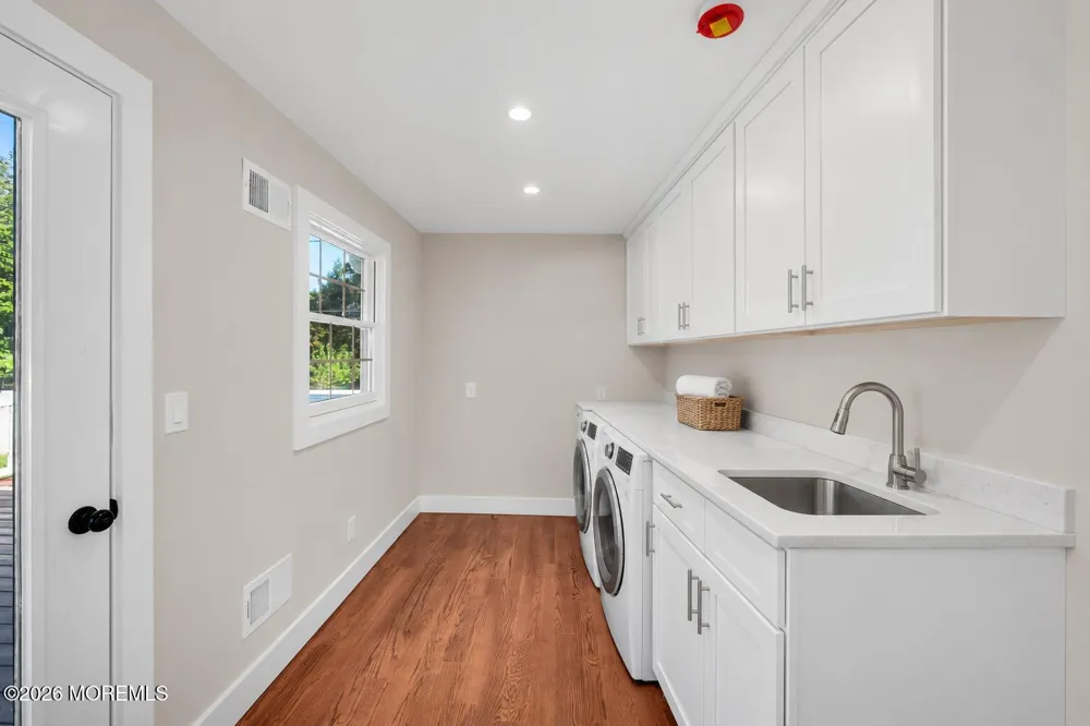 31 Hosford Avenue Leonardo, NJ 07737