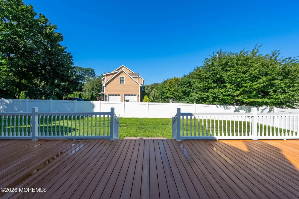 31 Hosford Avenue Leonardo, NJ 07737