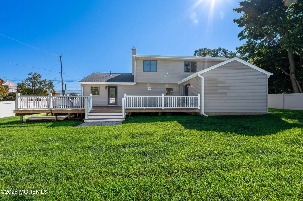 31 Hosford Avenue Leonardo, NJ 07737