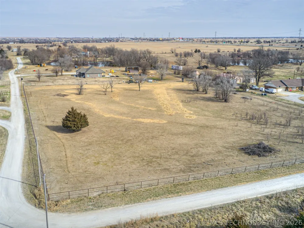 11951 Oswego Avenue Sperry, OK 74073