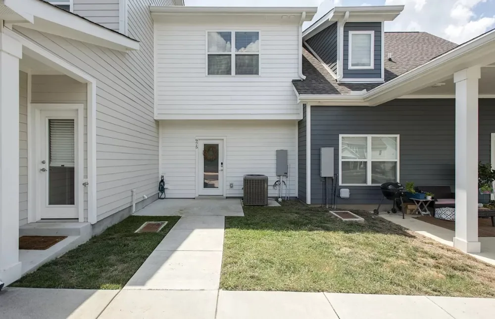 975 Ashland Place Dr Nashville, TN 37218